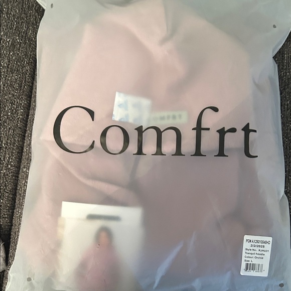 COMFRT Women's Tranquil Orchid Hoodie and Sweatpants - Picture 6 of 7